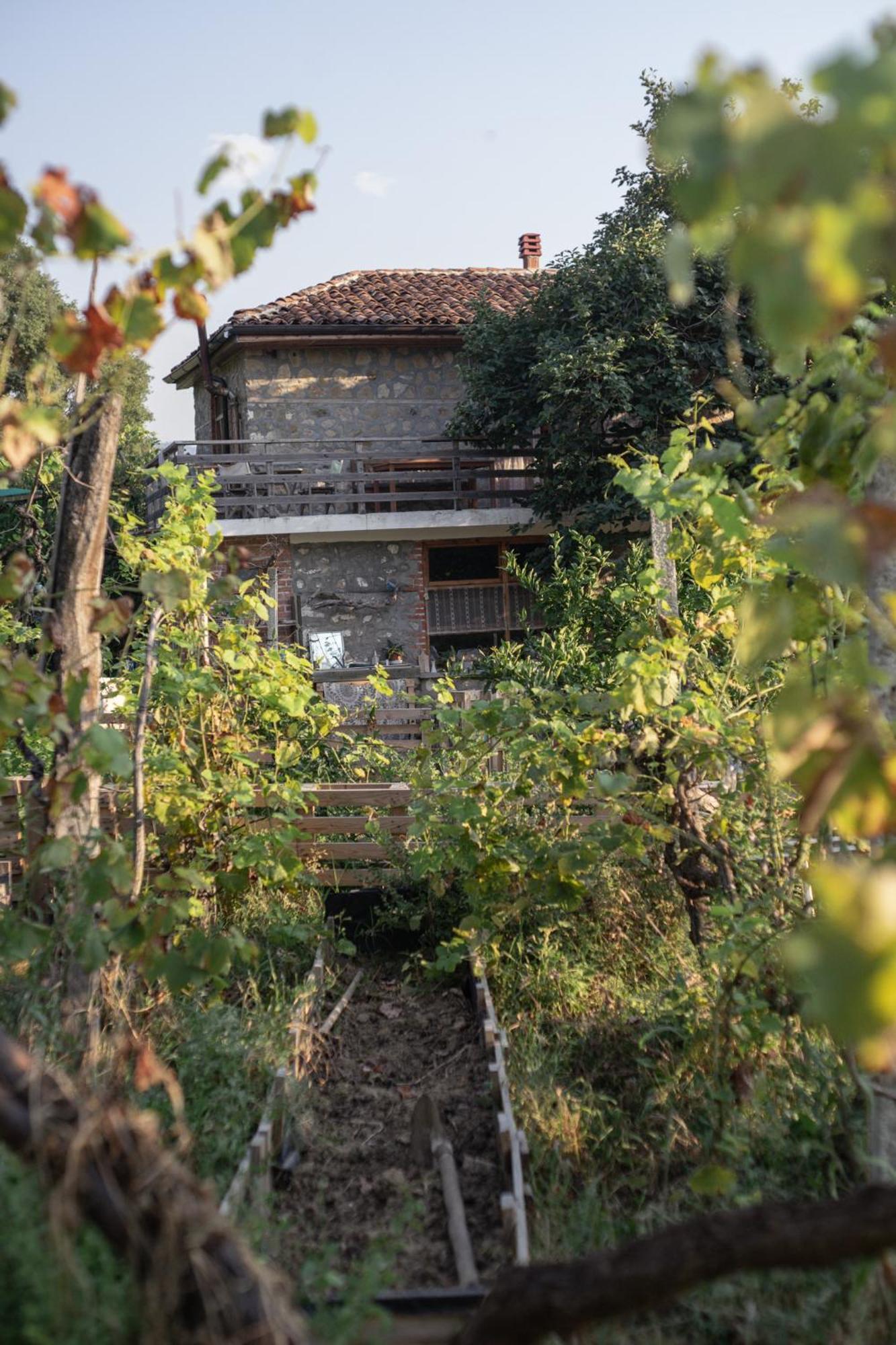 The House In The Village Pellumbas Екстер'єр фото